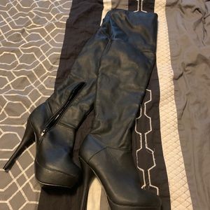 Women’s black knee high boots